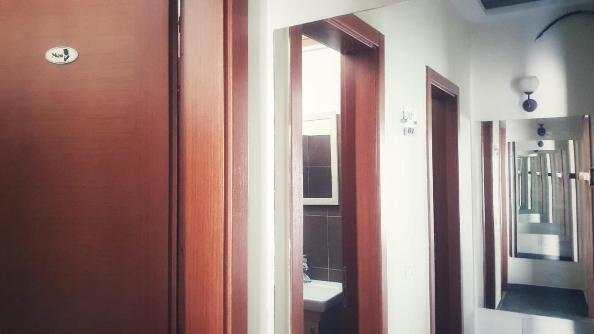 Scodrinon Hostel Shkodër 外观 照片